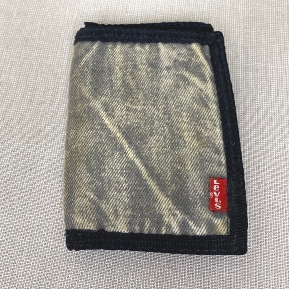 Vintage Levi's acid washed denim‎ trifold wallet
